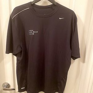 NIKE NIKETOWN BLACK SHIRT